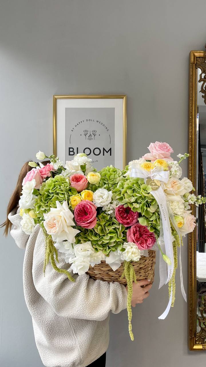 Bloom Garden Basket Живий сад у кошику Тепло, світло і щирість у кожній квітці.
