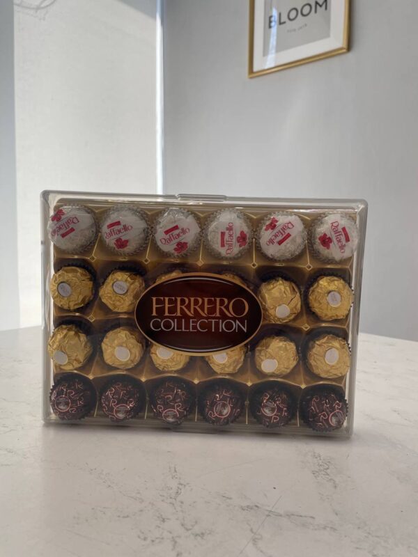 Подарунковий набір Ferrero Collection Mix 24 штуки 300 г — асорті преміальних цукерок Ferrero Rocher, Raffaello та Rondnoir у стильній упаковці 🍫✨