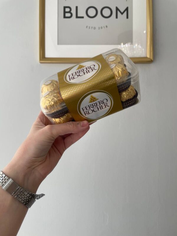 Цукерки Ferrero Rocher Classic 16 штук у золотій упаковці 200 г — преміальні шоколадні солодощі для подарунка та святкового настрою 🍫✨