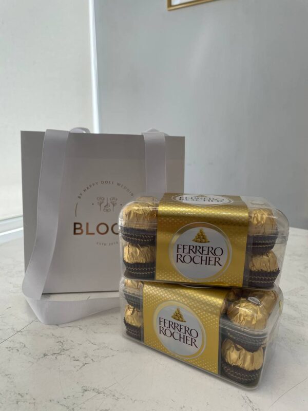 Цукерки Ferrero Rocher Classic 16 штук у золотій упаковці 200 г — преміальні шоколадні солодощі для подарунка та святкового настрою 🍫✨